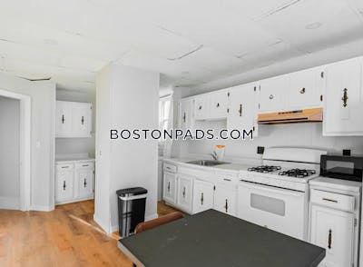 East Boston 4 Beds 1 Bath Boston - $3,400 No Fee